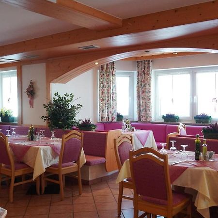 פאסו רולה Hotel Alpenrose מראה חיצוני תמונה