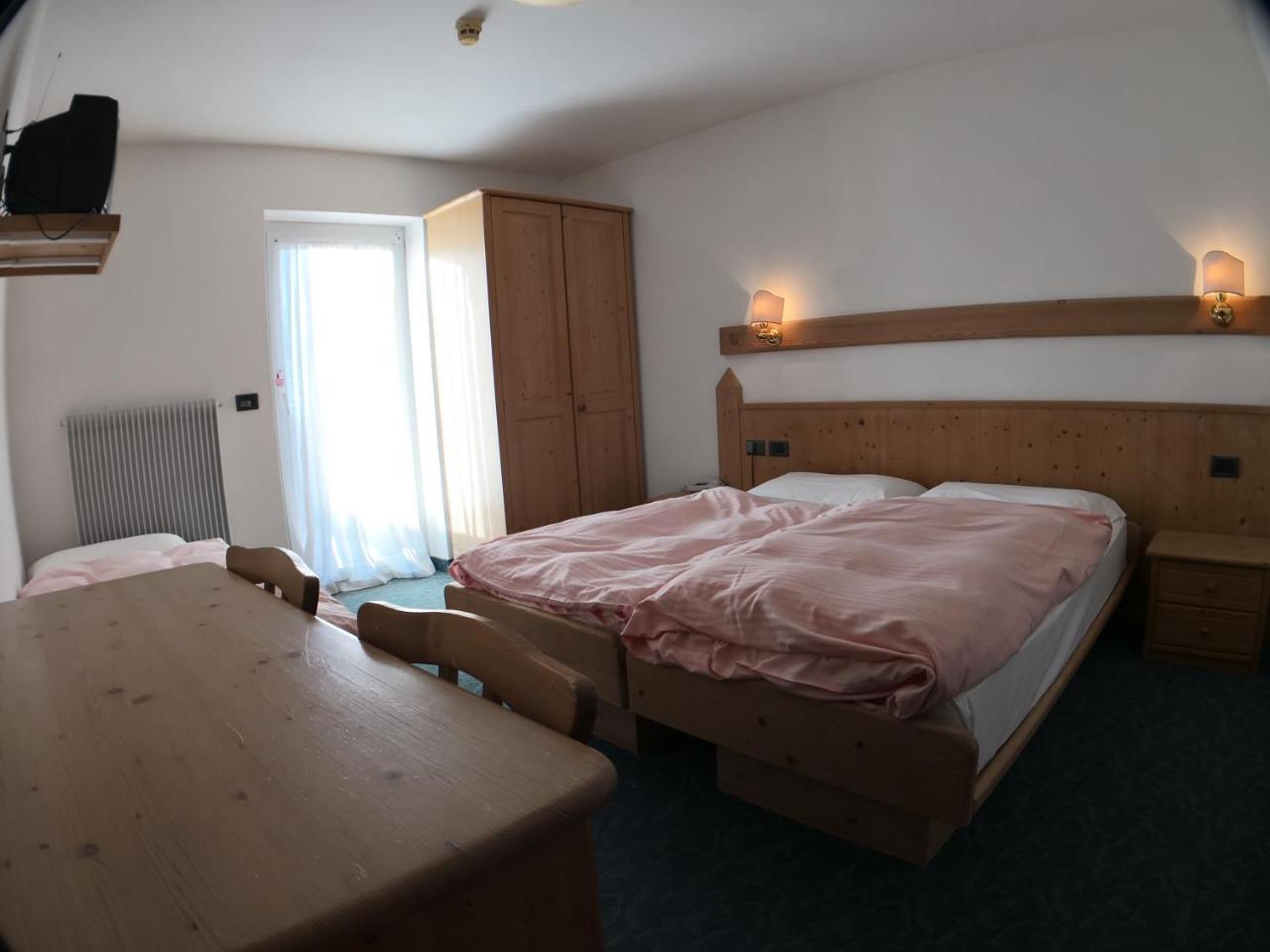 פאסו רולה Hotel Alpenrose מראה חיצוני תמונה